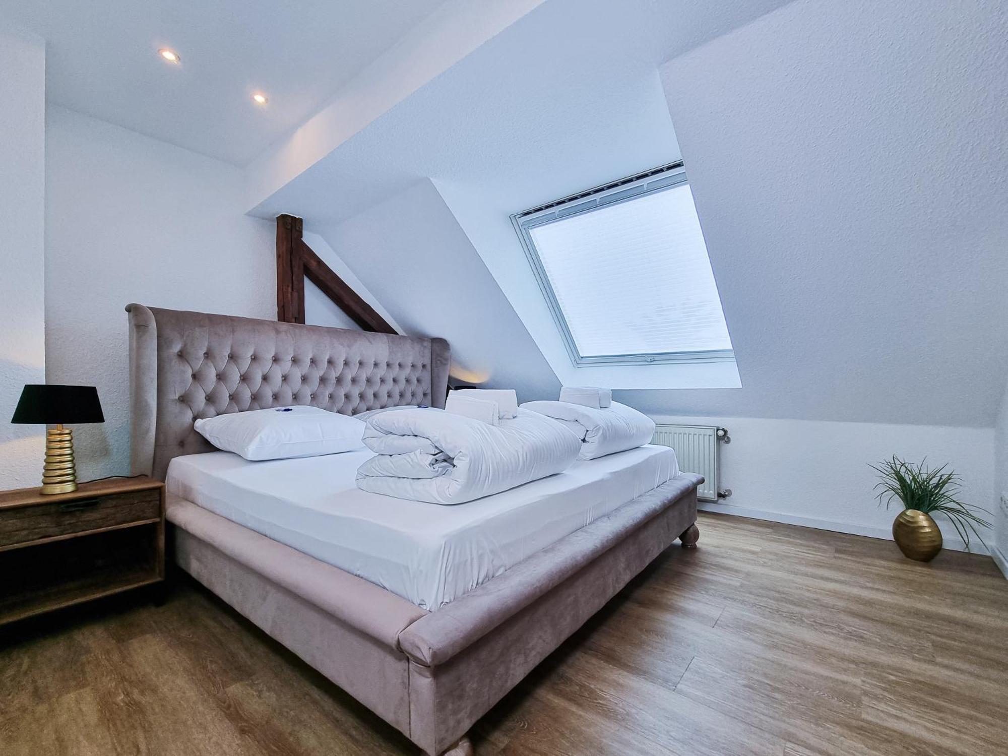 Alpha Apartments Essen Esterno foto